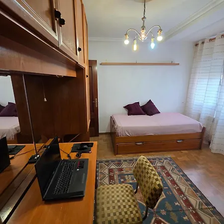 Lur - Espacioso De 3 Hab En La Calzada - Vut-7016-as Apartamento